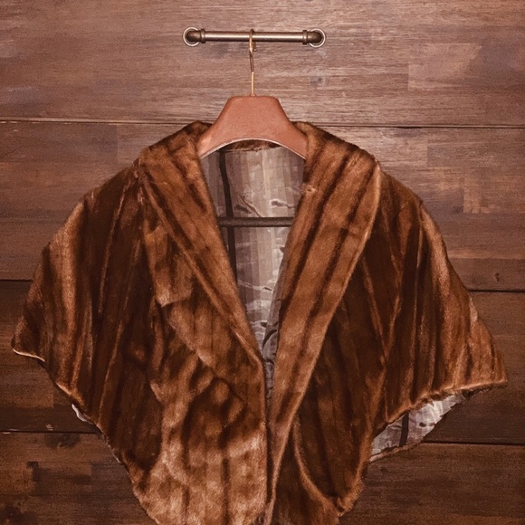 Coat - Picture 2 of 4